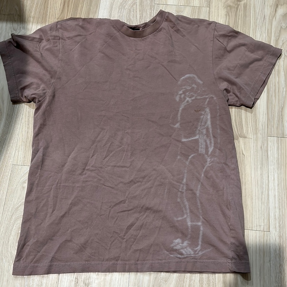 Adidas men’s shirt size large